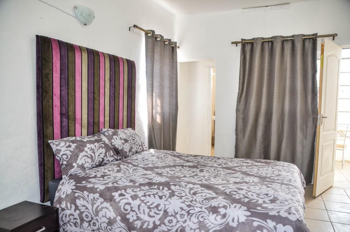 Sani Bonani Guest House Klerksdorp Buitenkant foto