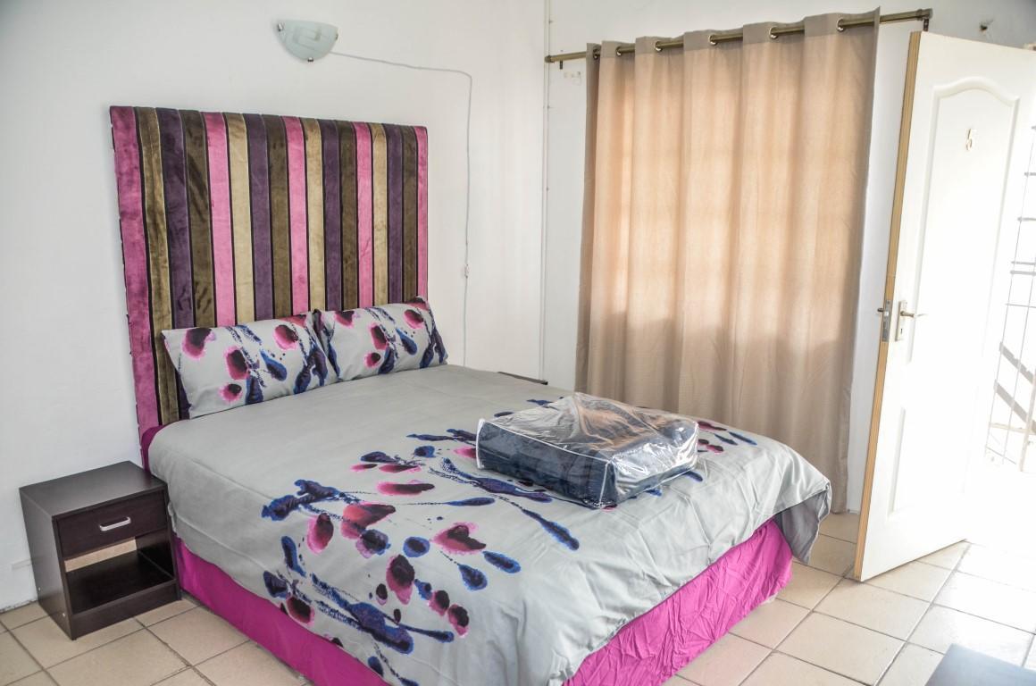 Sani Bonani Guest House Klerksdorp Buitenkant foto